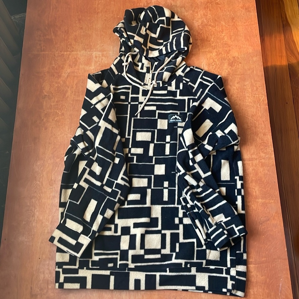 Massive Outdoor Fleece Quarter Zip Hoodie — XL